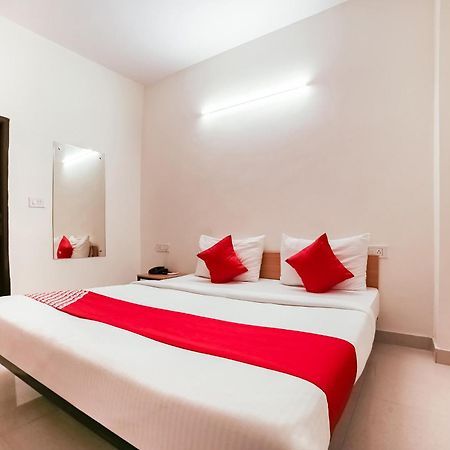 Hotel Live On Del5542 Nowe Delhi Zewnętrze zdjęcie
