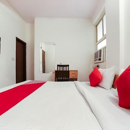 Hotel Live On Del5542 Nowe Delhi Zewnętrze zdjęcie