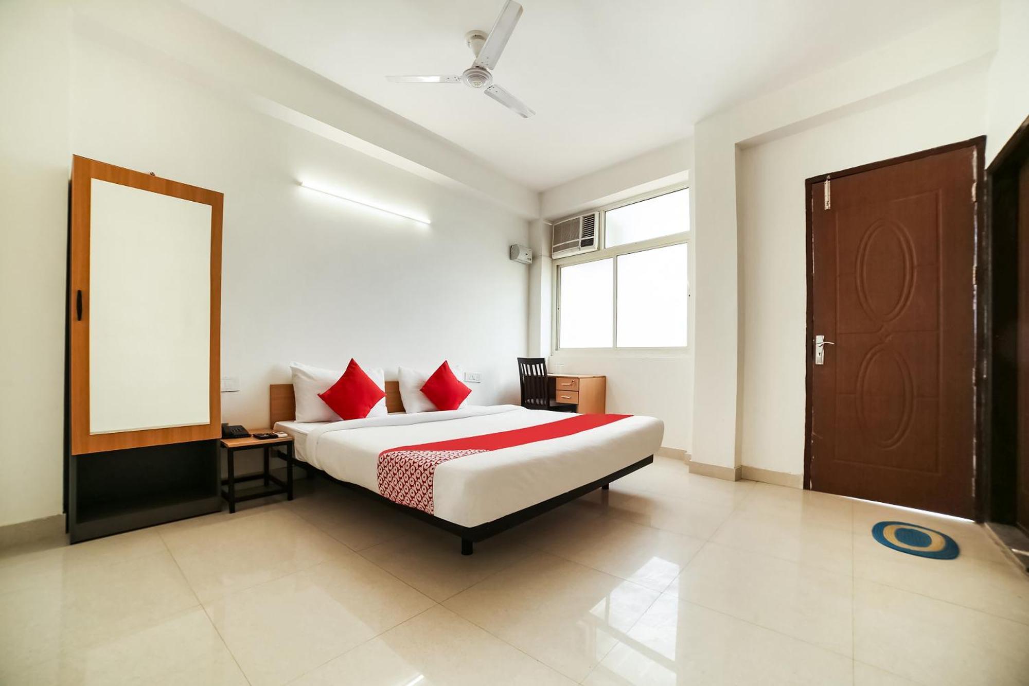 Hotel Live On Del5542 Nowe Delhi Zewnętrze zdjęcie